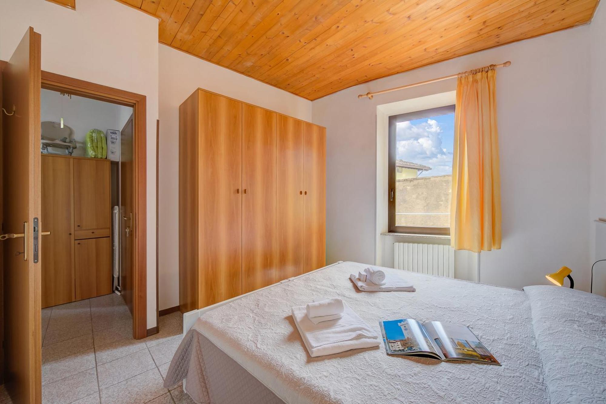 Al Peveri - Private Parking & Near Lake - Happy Rentals Toscolano Maderno Exterior photo